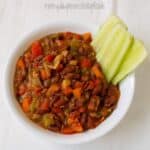 vegan chili in a bowl