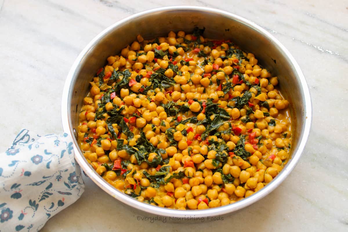 chickpea kale curry in a bowl